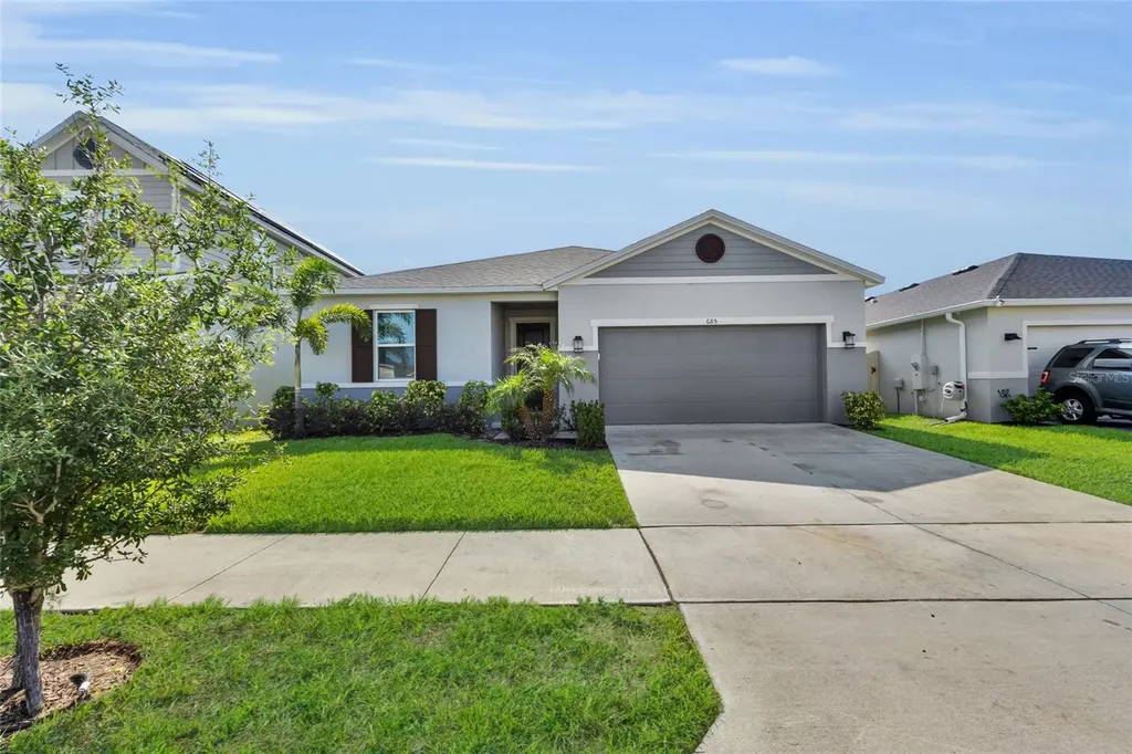 685 Overpool Avenue Davenport FL 33896