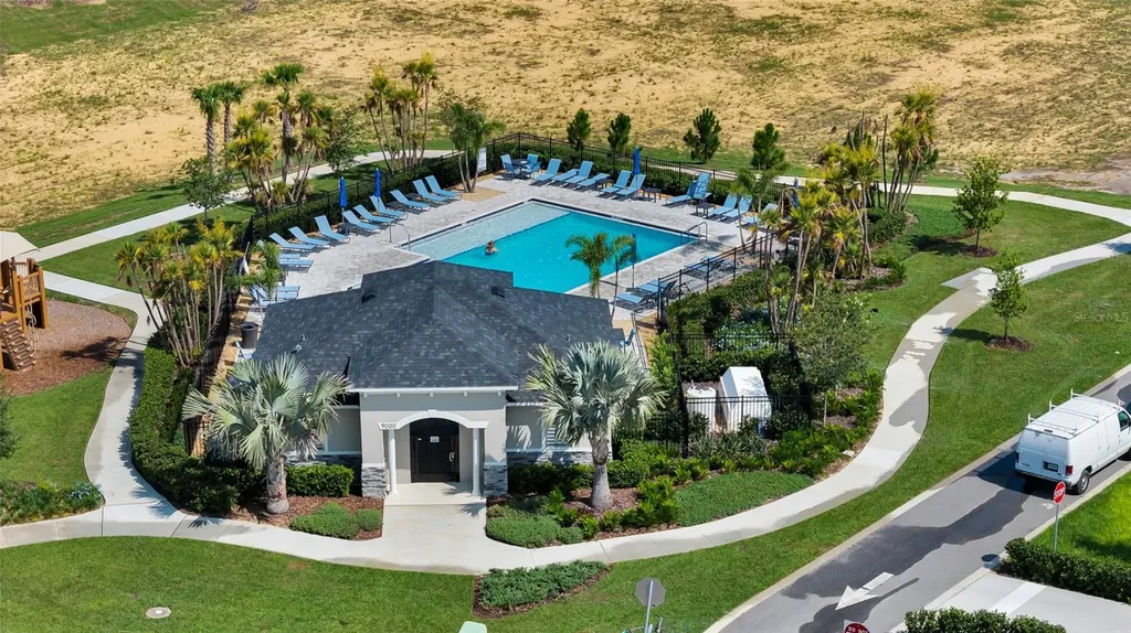 685 Overpool Avenue Davenport FL 33896