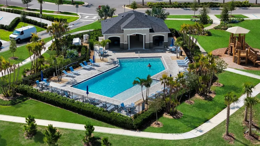 685 Overpool Avenue Davenport FL 33896