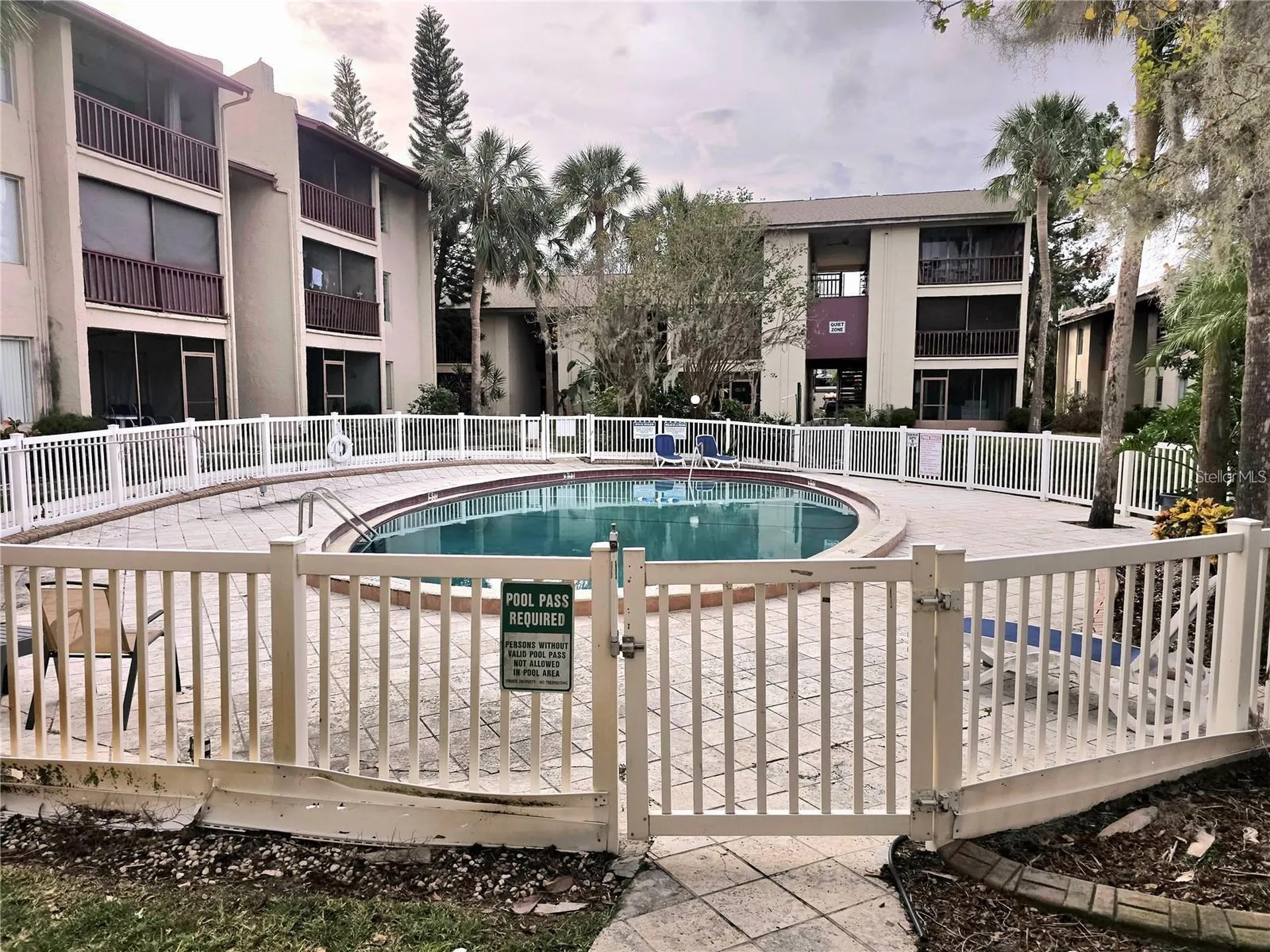 3814 N Lake Drive Tampa FL 33614
