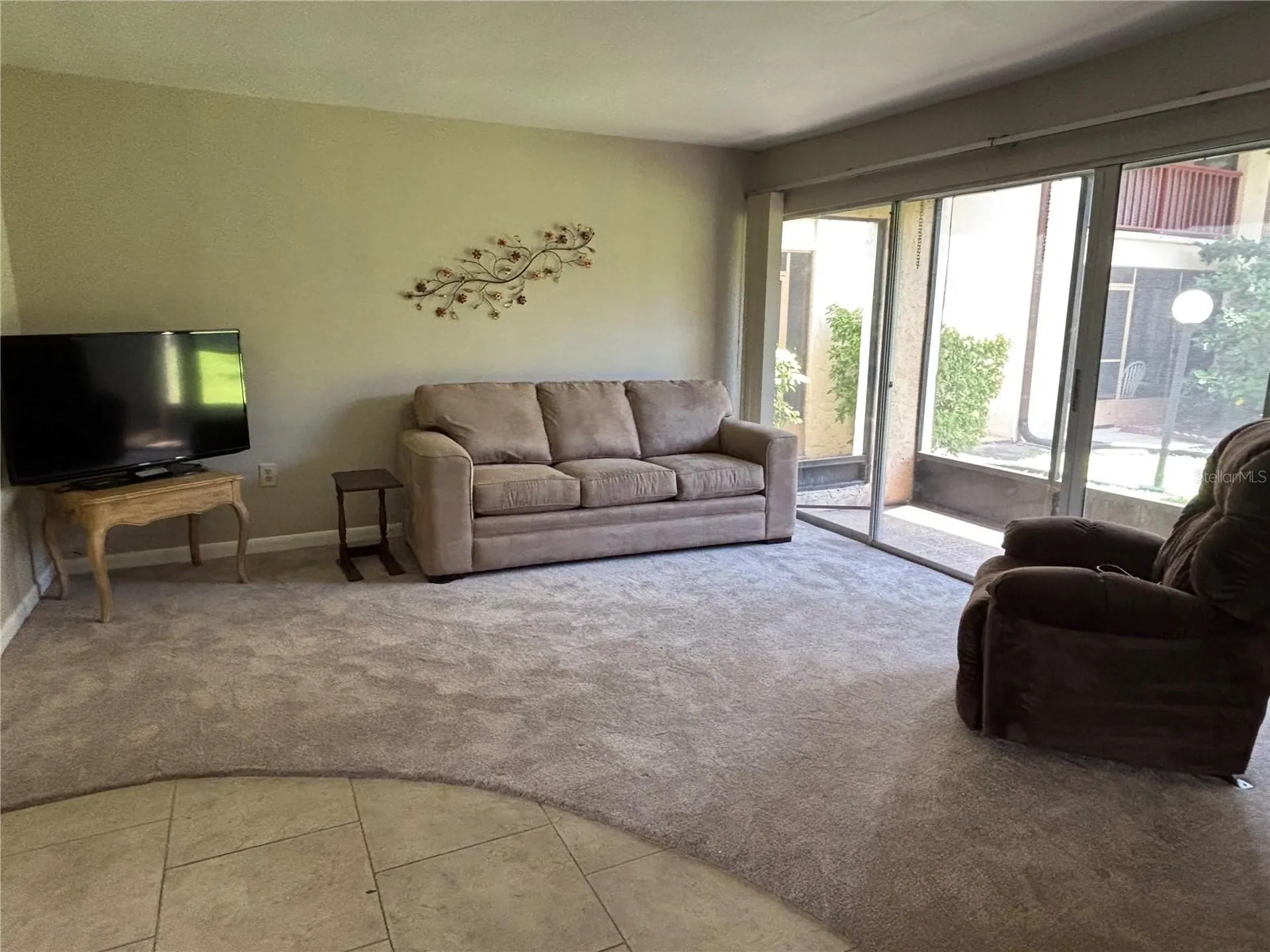 3814 N Lake Drive Tampa FL 33614