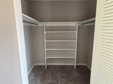 3814 N Lake Drive Tampa FL 33614