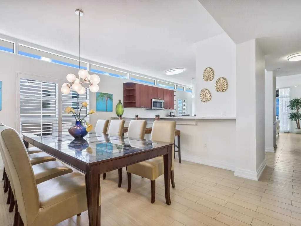 6512 Midnight Pass Road Sarasota FL 34242