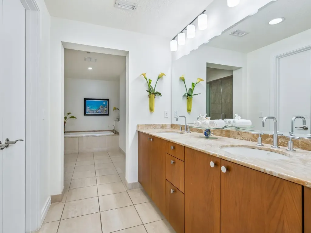 6512 Midnight Pass Road Sarasota FL 34242