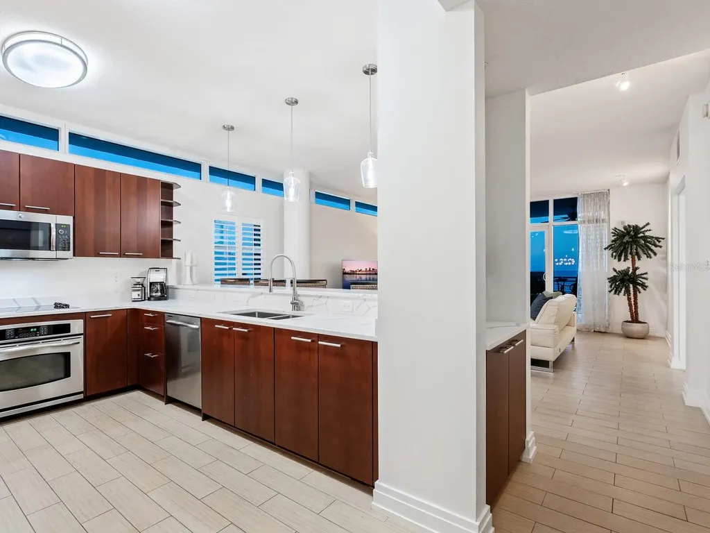 6512 Midnight Pass Road Sarasota FL 34242