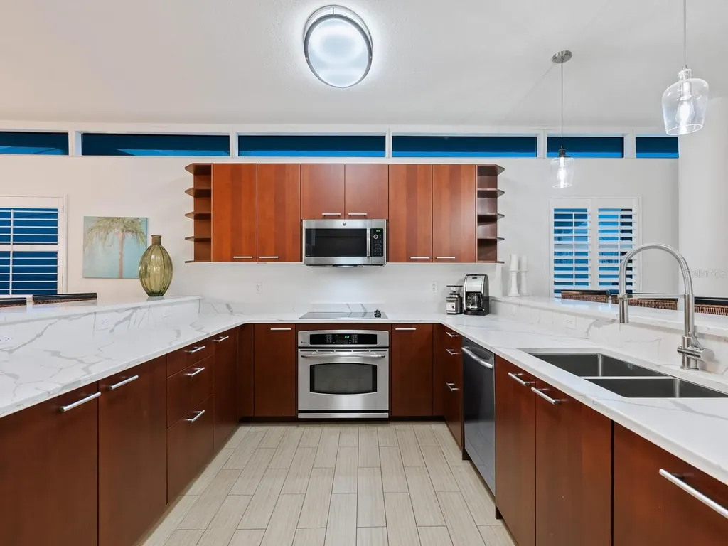 6512 Midnight Pass Road Sarasota FL 34242