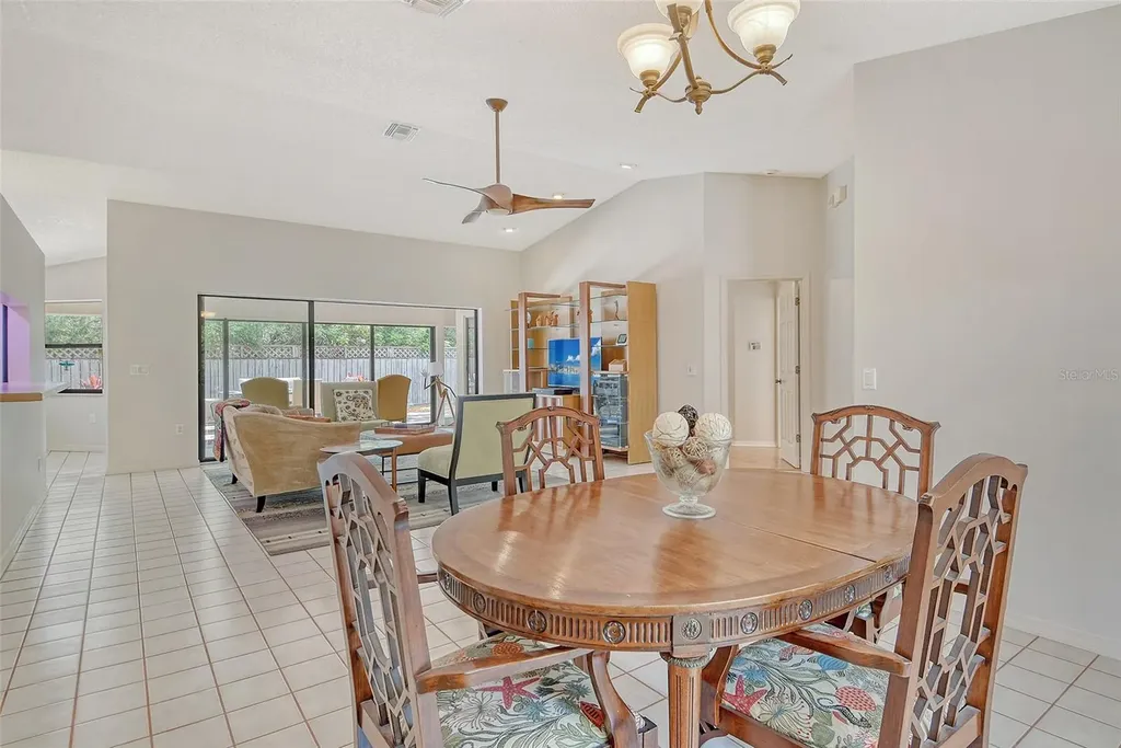 4137 Woodview Drive Sarasota FL 34232