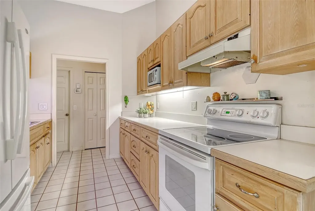 4137 Woodview Drive Sarasota FL 34232