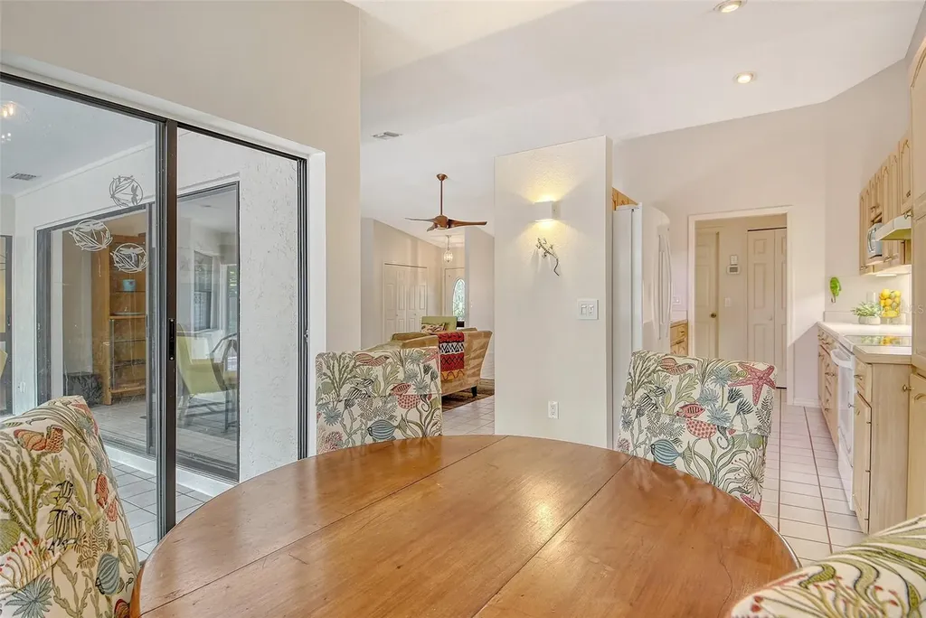 4137 Woodview Drive Sarasota FL 34232