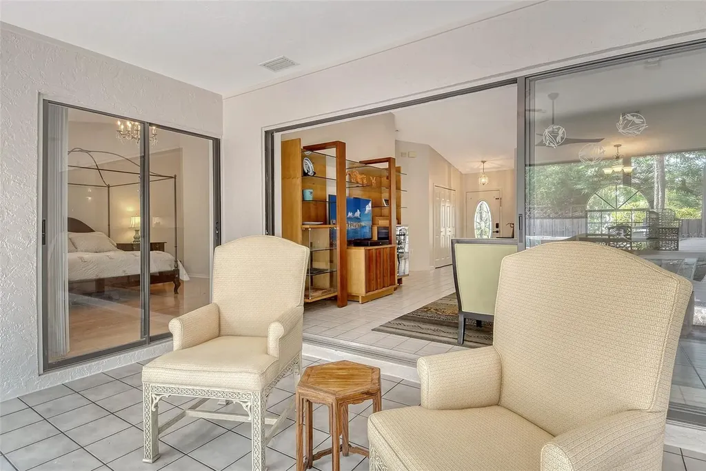 4137 Woodview Drive Sarasota FL 34232