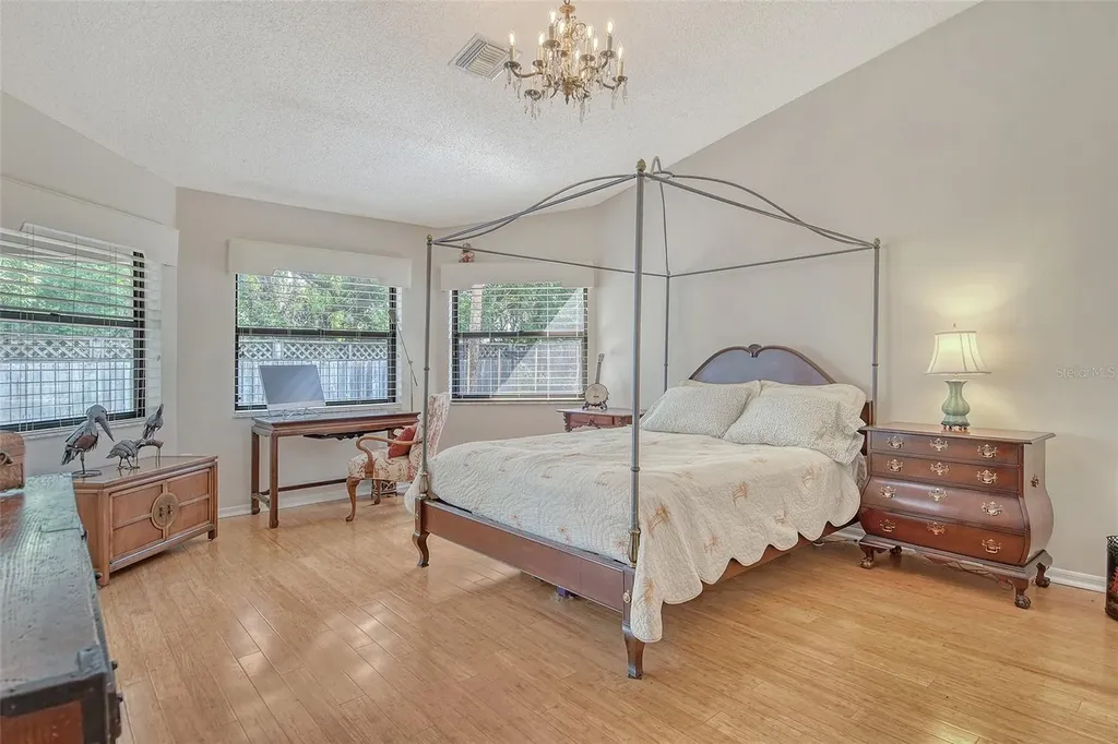 4137 Woodview Drive Sarasota FL 34232