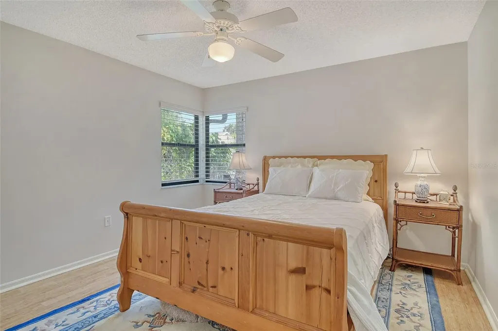 4137 Woodview Drive Sarasota FL 34232
