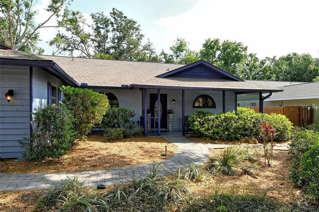 4137 Woodview Drive Sarasota FL 34232