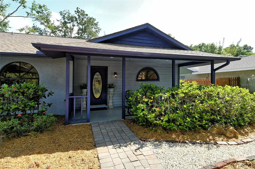 4137 Woodview Drive Sarasota FL 34232