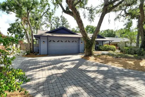 4137 Woodview Drive Sarasota FL 34232