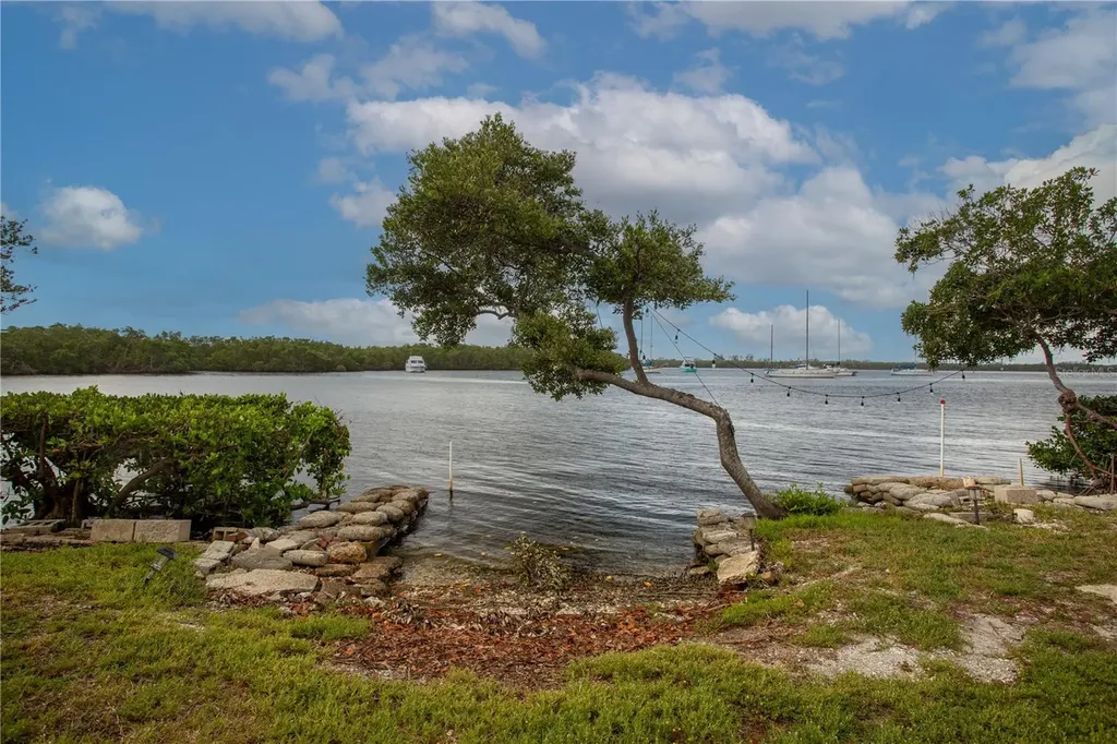 3312 W Shell Point Road Ruskin FL 33570