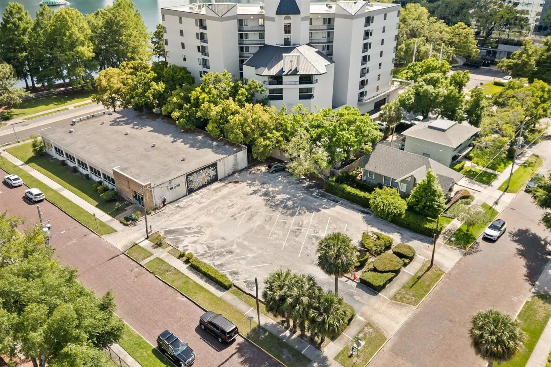 421 E Robinson Street Orlando FL 32801