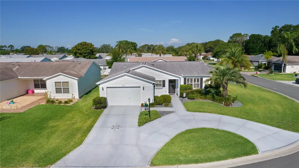 2785 Privada Drive The Villages FL 32162