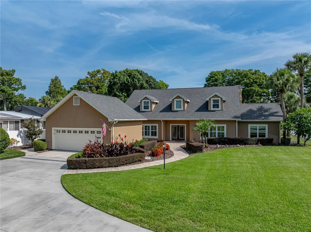 1123 Cypress Point W Winter Haven FL 33884