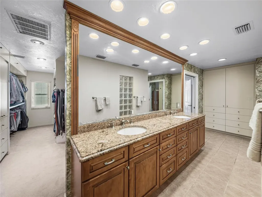 1123 Cypress Point W Winter Haven FL 33884