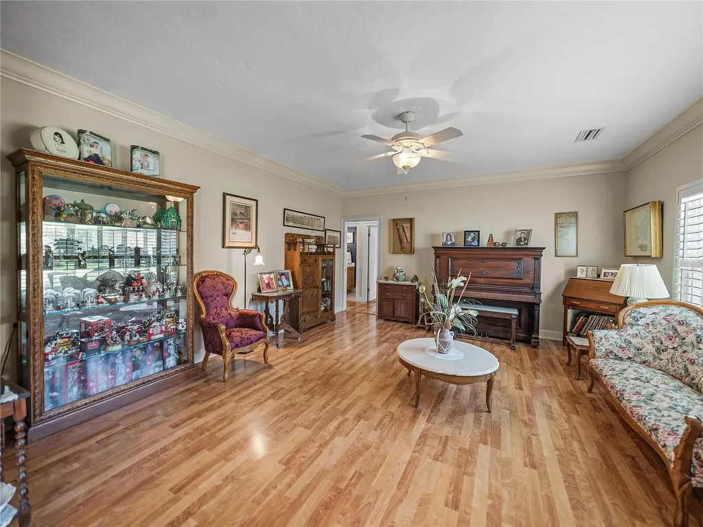 1123 Cypress Point W Winter Haven FL 33884