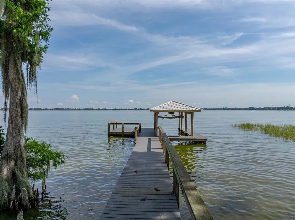 1123 Cypress Point W Winter Haven FL 33884
