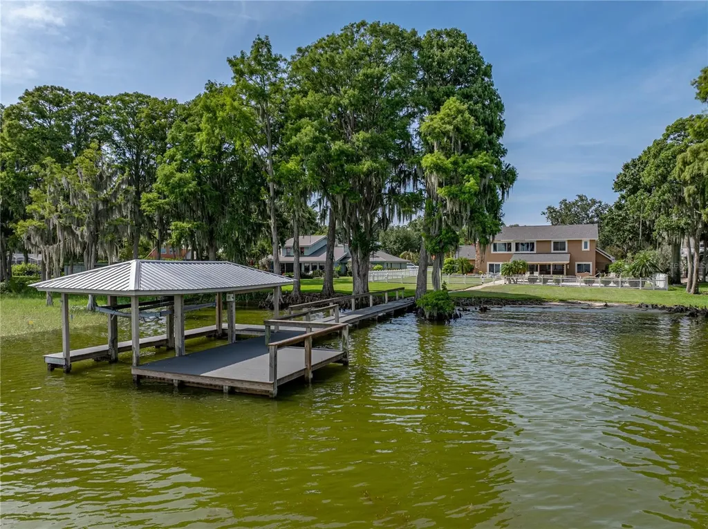 1123 Cypress Point W Winter Haven FL 33884