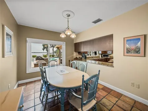 1123 Cypress Point W Winter Haven FL 33884