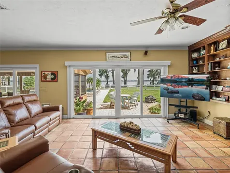 1123 Cypress Point W Winter Haven FL 33884