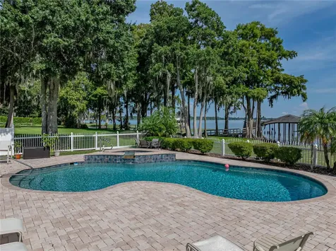 1123 Cypress Point W Winter Haven FL 33884