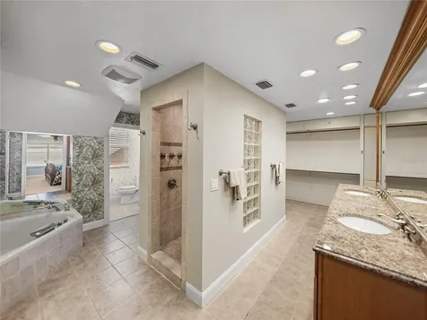 1123 Cypress Point W Winter Haven FL 33884