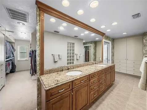 1123 Cypress Point W Winter Haven FL 33884