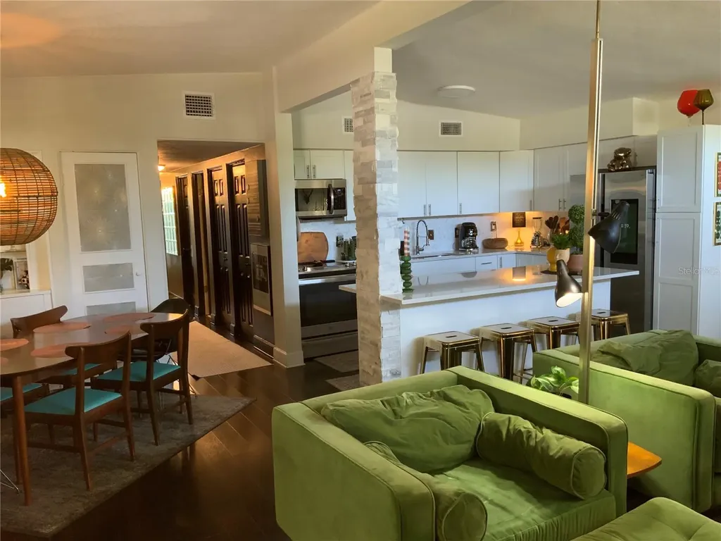 1801 Marilyn Avenue Bradenton FL 34207