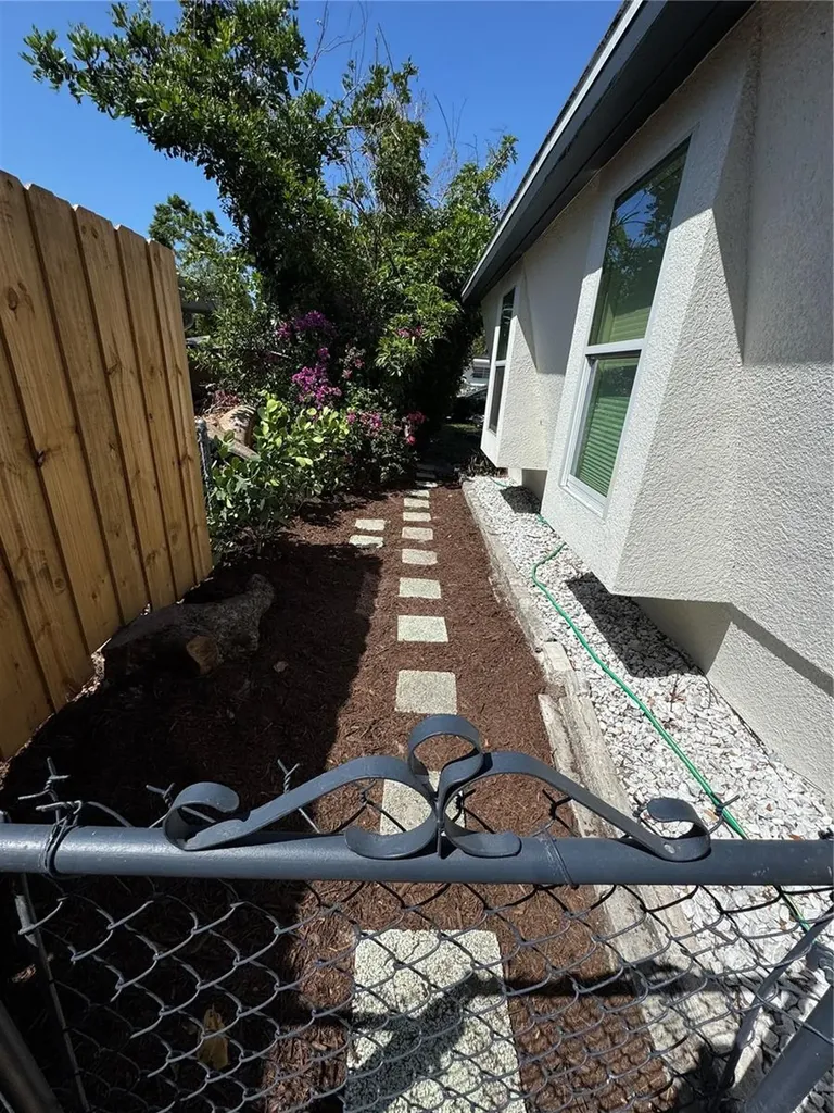 1801 Marilyn Avenue Bradenton FL 34207