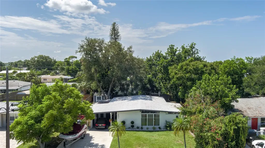 1801 Marilyn Avenue Bradenton FL 34207
