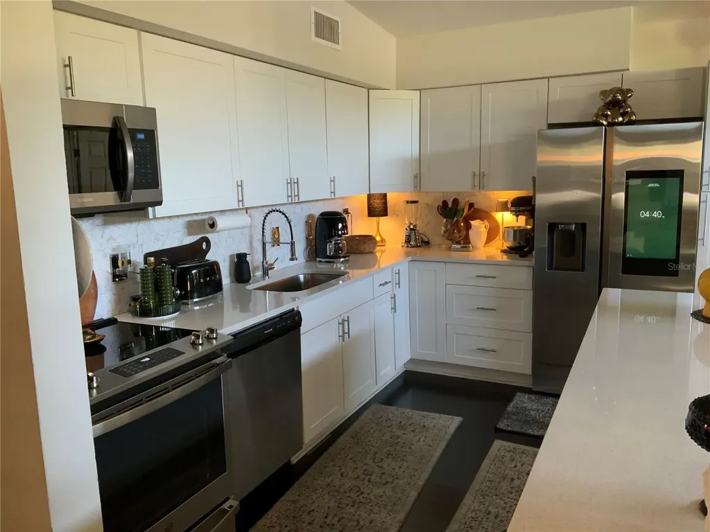 1801 Marilyn Avenue Bradenton FL 34207