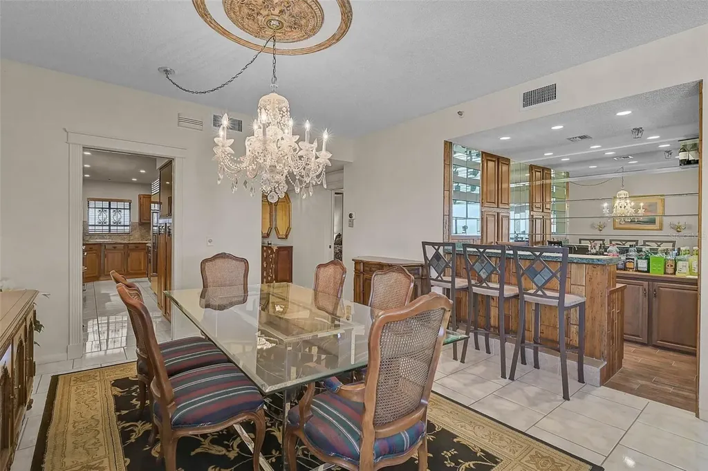 1100 Benjamin Franklin Drive Sarasota FL 34236