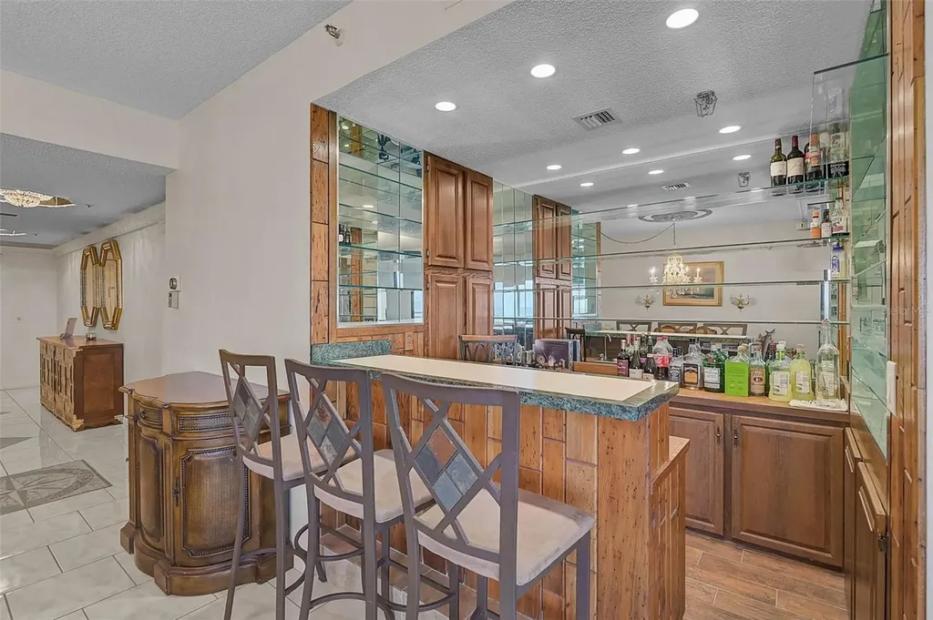 1100 Benjamin Franklin Drive Sarasota FL 34236