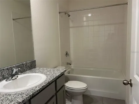 17550 Crescent Moon Loop Bradenton FL 34211