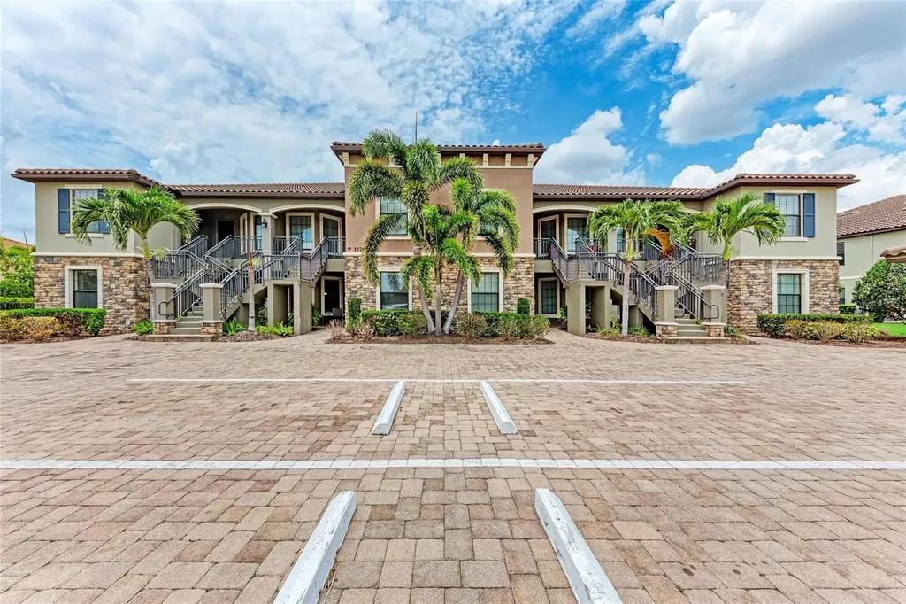 13711 Messina Loop Lakewood Ranch FL 34211