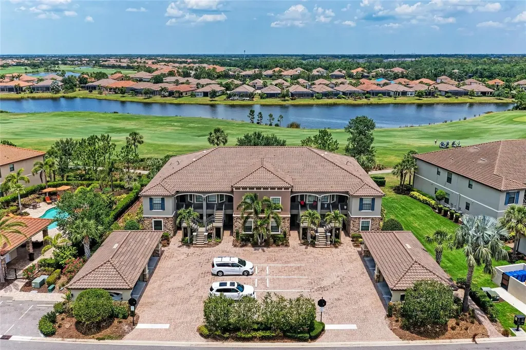 13711 Messina Loop Lakewood Ranch FL 34211