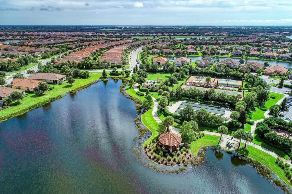 13711 Messina Loop Lakewood Ranch FL 34211