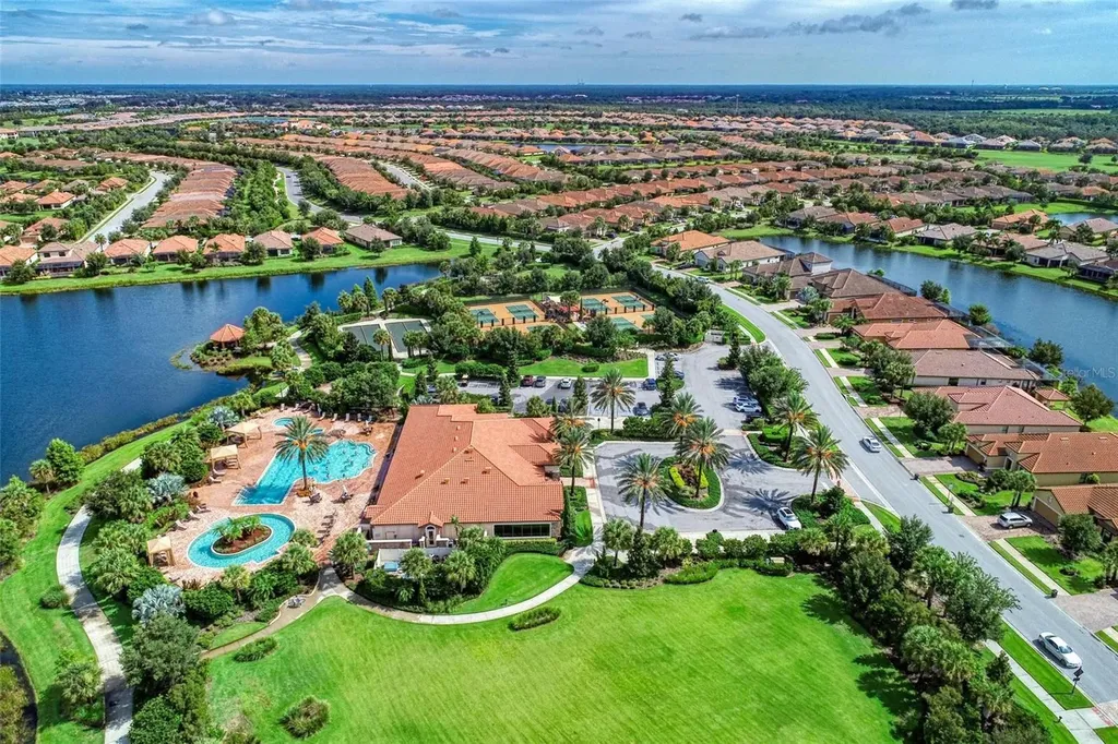13711 Messina Loop Lakewood Ranch FL 34211