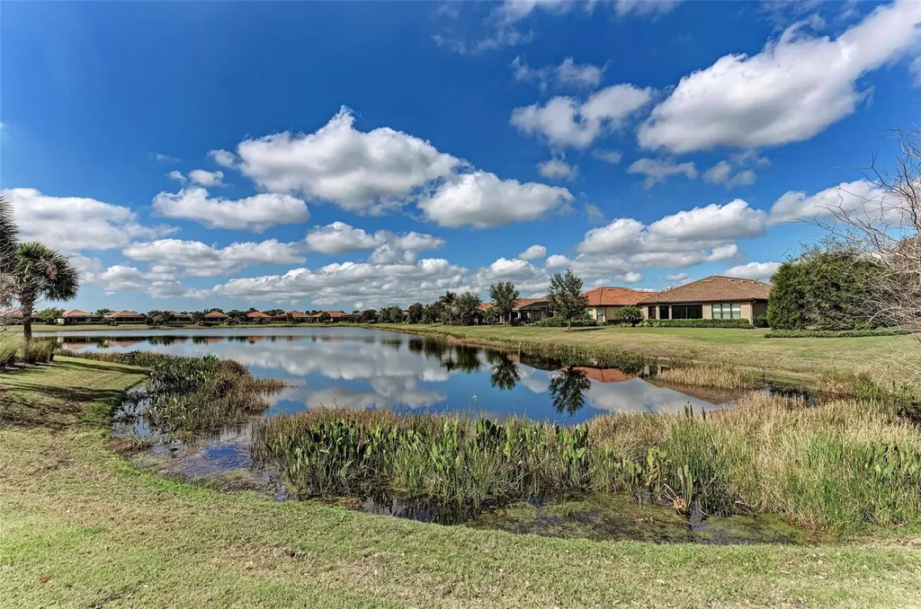 13711 Messina Loop Lakewood Ranch FL 34211