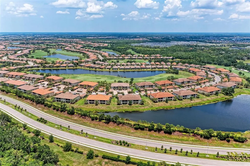 13711 Messina Loop Lakewood Ranch FL 34211