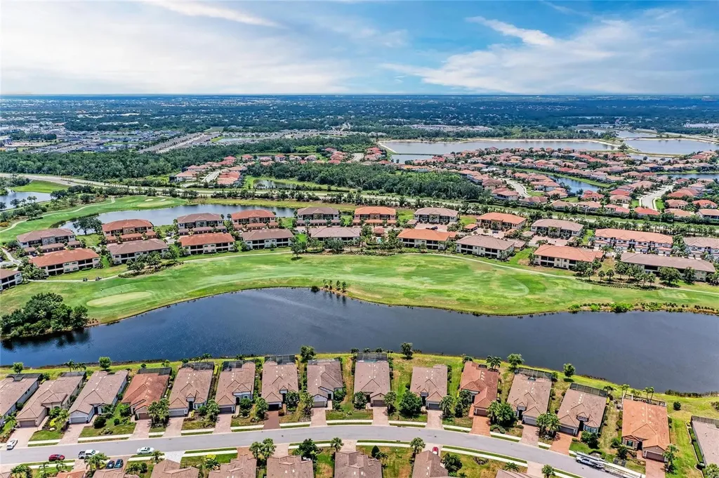 13711 Messina Loop Lakewood Ranch FL 34211