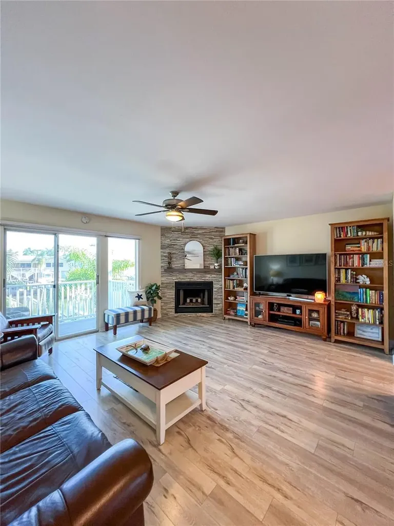 659 Garland Circle Indian Rocks Beach FL 33785