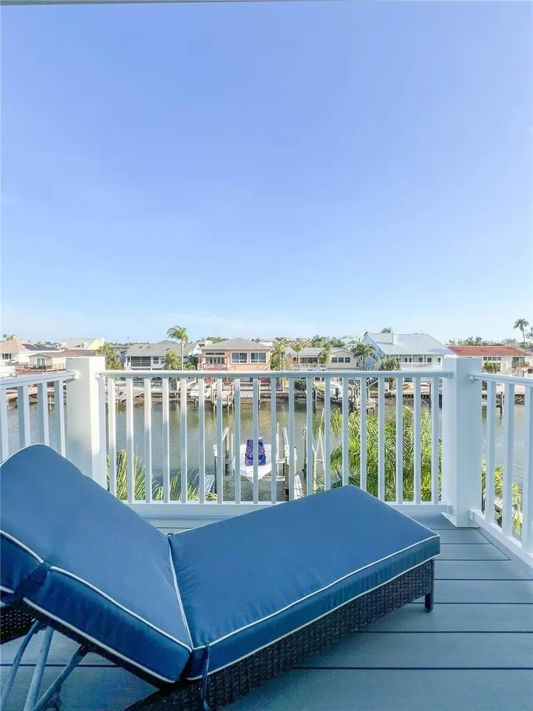 659 Garland Circle Indian Rocks Beach FL 33785