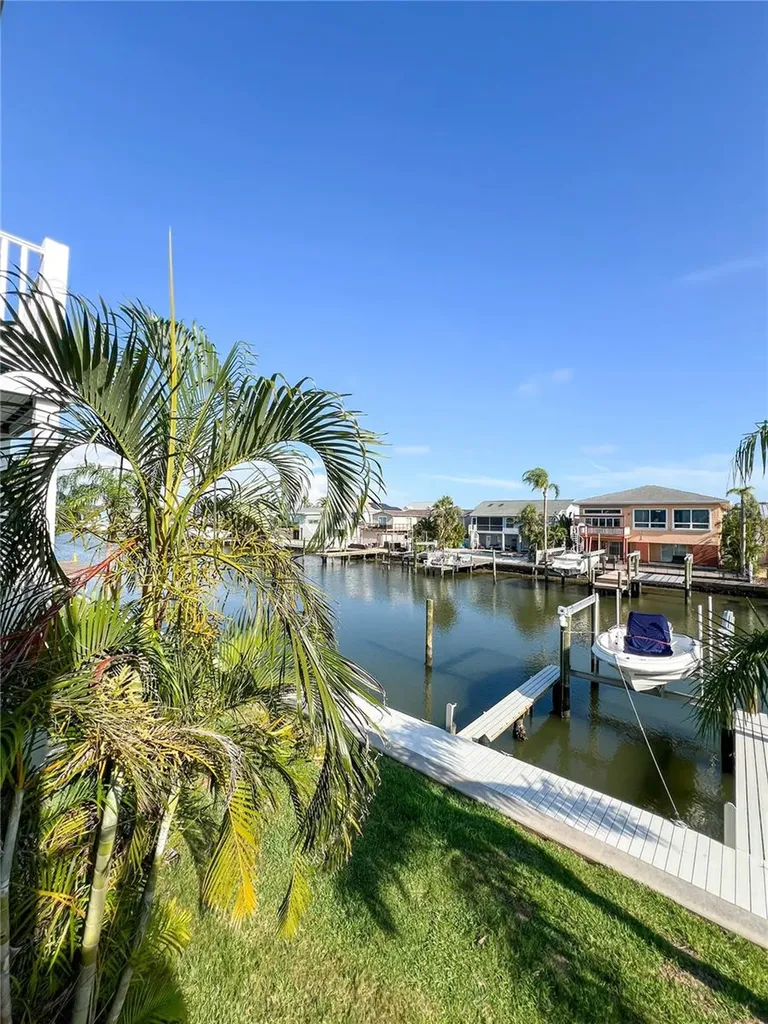 659 Garland Circle Indian Rocks Beach FL 33785