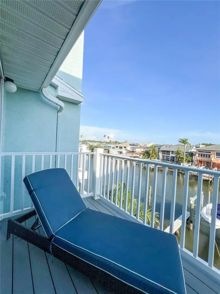 659 Garland Circle Indian Rocks Beach FL 33785